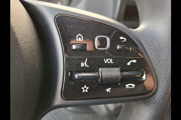 Mercedes-Benz Sprinter 311 2.2 CDI L2H2 / AIRCO / CAMERA / 3 ZITS / DEALER ONDERHOUDEN / NAVI