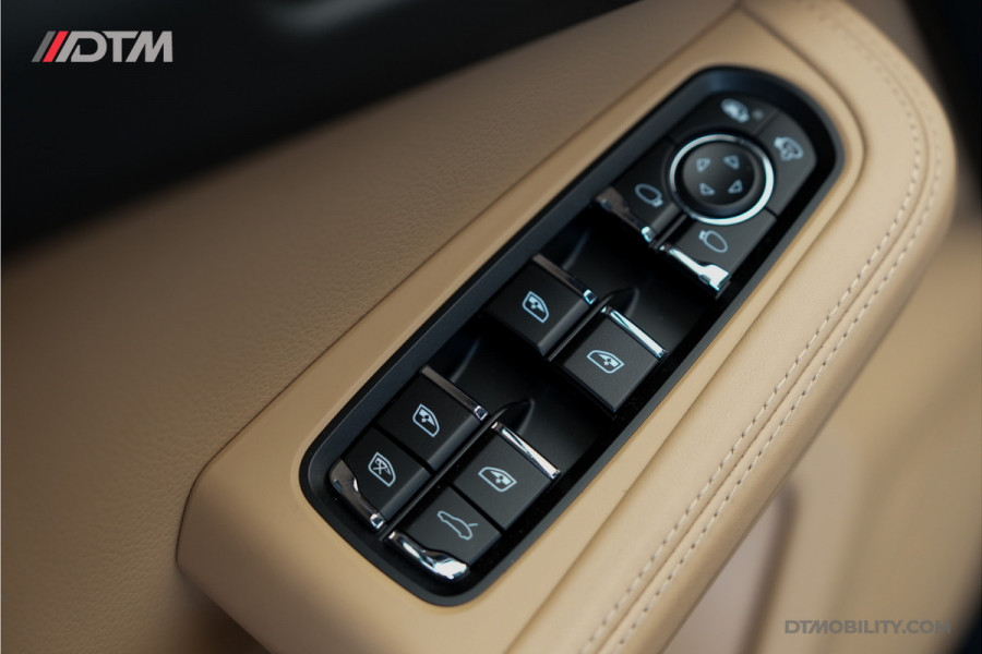 Porsche Macan 2.0 | Panoramadak | Elektrische Trekhaak | Keyless