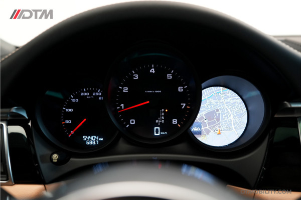 Porsche Macan 2.0 | Panoramadak | Elektrische Trekhaak | Keyless