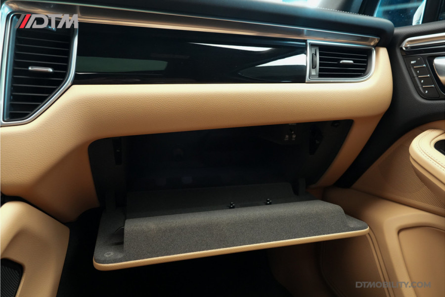 Porsche Macan 2.0 | Panoramadak | Elektrische Trekhaak | Keyless