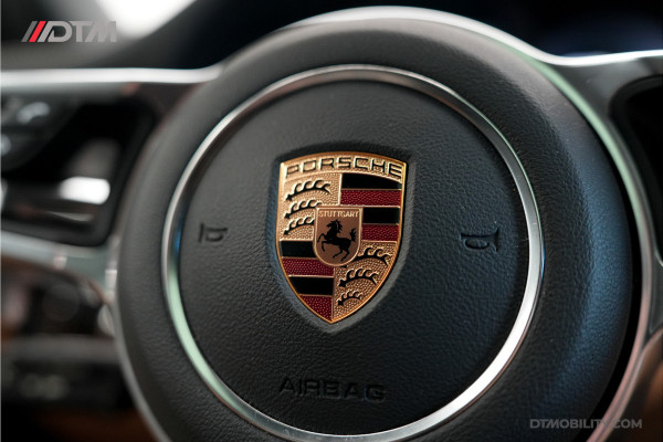 Porsche Macan 2.0 | Panoramadak | Elektrische Trekhaak | Keyless