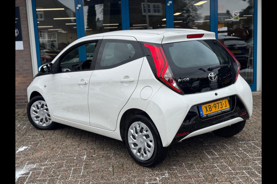 Toyota Aygo 1.0 VVT-i x-play 2018 AUT NAVI AIRCO CAMERA NAP!
