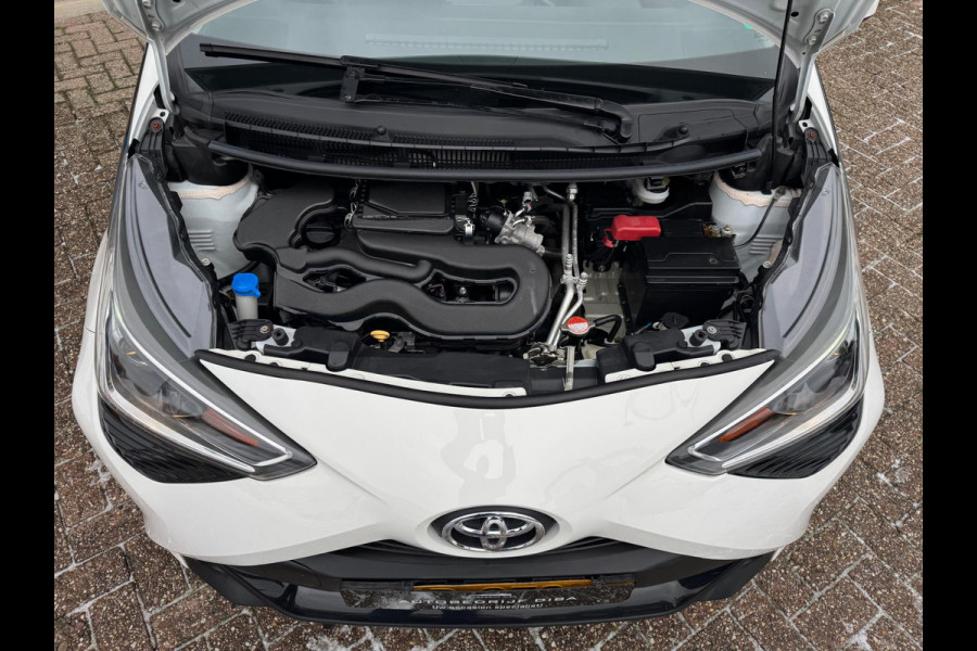 Toyota Aygo 1.0 VVT-i x-play 2018 AUT NAVI AIRCO CAMERA NAP!