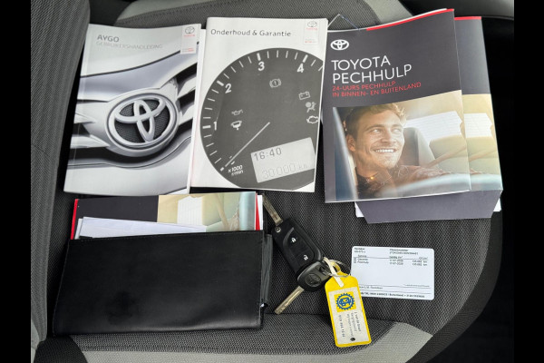 Toyota Aygo 1.0 VVT-i x-play 2018 AUT NAVI AIRCO CAMERA NAP!