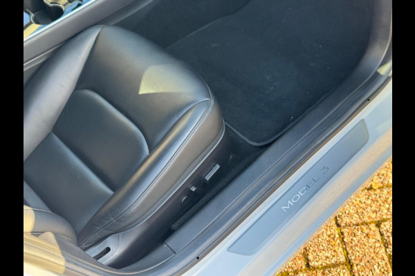 Tesla Model 3 Long Range RWD 75 kWh 2019 NAVI NAP