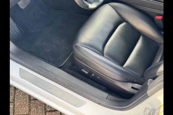 Tesla Model 3 Long Range RWD 75 kWh 2019 NAVI NAP
