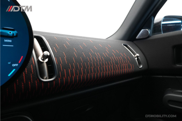 MINI Countryman 2.0S ALL4 JCW XL 300PK | Massage | Panoramadak | Elektrische Trekhaak |