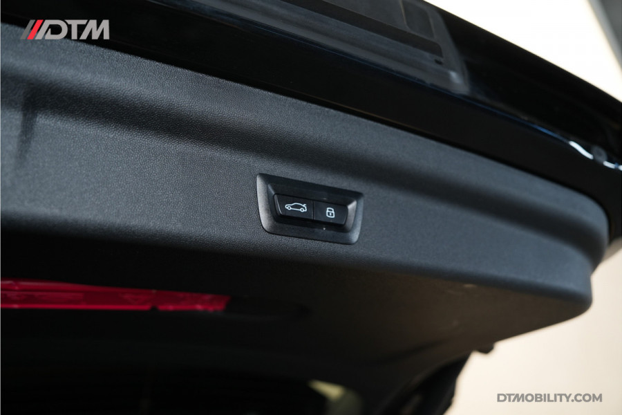 MINI Countryman 2.0S ALL4 JCW XL 300PK | Massage | Panoramadak | Elektrische Trekhaak |