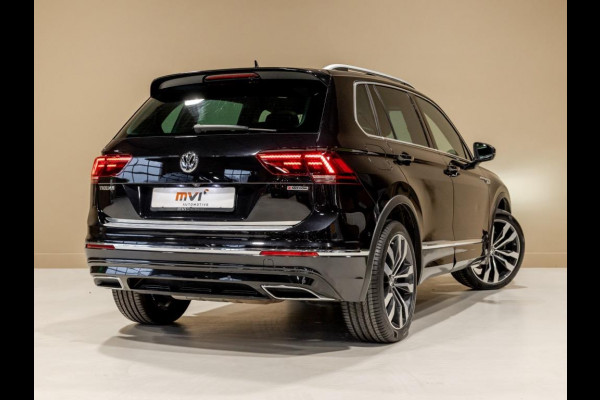 Volkswagen Tiguan 2.0 TSI 4Motion 2x R-Line / 230pk / Panoramadak / Trekhaak / Apple Carplay