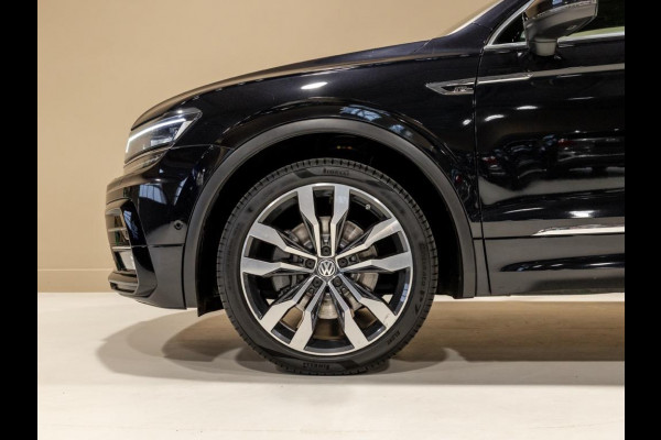 Volkswagen Tiguan 2.0 TSI 4Motion 2x R-Line / 230pk / Panoramadak / Trekhaak / Apple Carplay