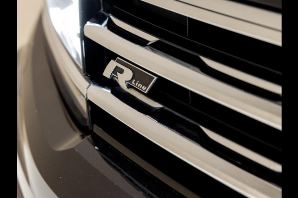 Volkswagen Tiguan 2.0 TSI 4Motion 2x R-Line / 230pk / Panoramadak / Trekhaak / Apple Carplay