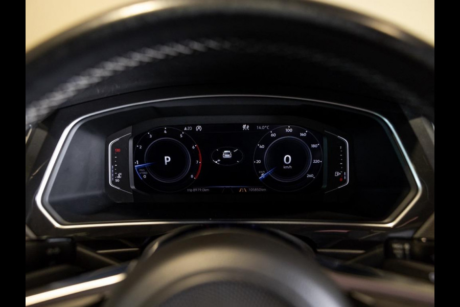 Volkswagen Tiguan 2.0 TSI 4Motion 2x R-Line / 230pk / Panoramadak / Trekhaak / Apple Carplay