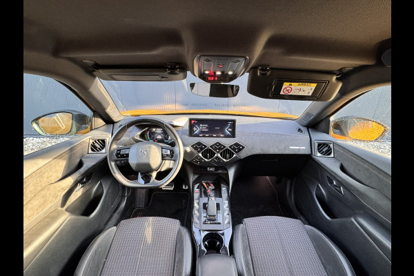 DS DS 3 Crossback E-Tense Business 50 kWh | Stoelverwarming | Apple carplay/Android auto | Camera achter | Cruise control | Navigatie |  Deze auto bezichtigen? Bel voor een afspraak!