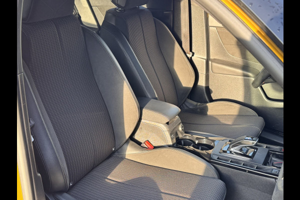 DS DS 3 Crossback E-Tense Business 50 kWh | Stoelverwarming | Apple carplay/Android auto | Camera achter | Cruise control | Navigatie |  Deze auto bezichtigen? Bel voor een afspraak!