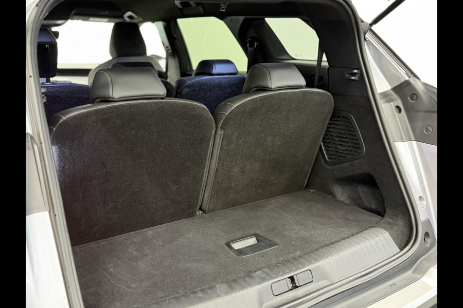 Peugeot 5008 1.2 Hybrid 136pk Allure Automaat | Navigatie | Cruise control | Climate control | LED | Voorstoelen verwarmd | Parkeersensoren | Camera | Apple Carplay/ Android Auto | Radio