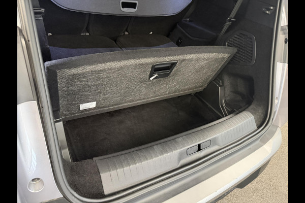 Peugeot 5008 1.2 Hybrid 136pk Allure Automaat | Navigatie | Cruise control | Climate control | LED | Voorstoelen verwarmd | Parkeersensoren | Camera | Apple Carplay/ Android Auto | Radio