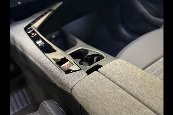 Peugeot 5008 1.2 Hybrid 136pk Allure Automaat | Navigatie | Cruise control | Climate control | LED | Voorstoelen verwarmd | Parkeersensoren | Camera | Apple Carplay/ Android Auto | Radio