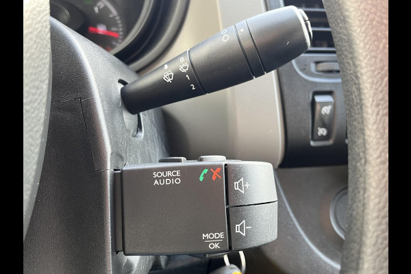 Renault Trafic 1.6 dCi T27 L1H1 Comfort*CRUISE*A/C*HAAK*TEL*3PERS