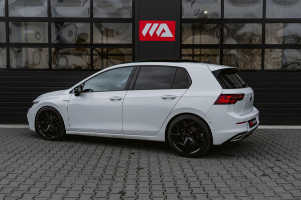 Volkswagen Golf 1.5 eTSI R-Line Business | Panoramadak | ACC | Automaat