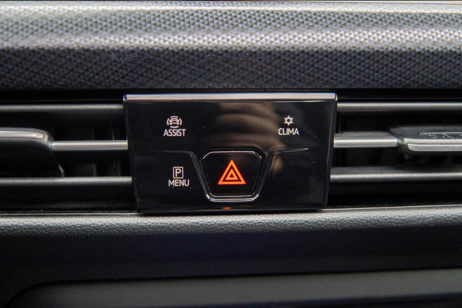 Volkswagen Golf 1.5 eTSI R-Line Business | Panoramadak | ACC | Automaat