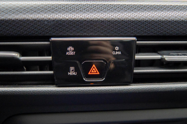 Volkswagen Golf 1.5 eTSI R-Line Business | Panoramadak | ACC | Automaat