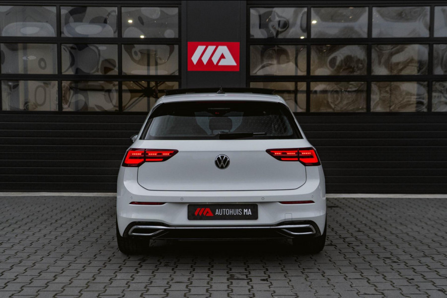 Volkswagen Golf 1.5 eTSI R-Line Business | Panoramadak | ACC | Automaat