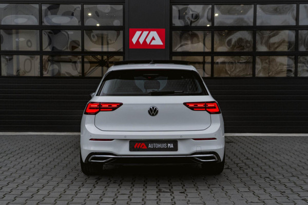 Volkswagen Golf 1.5 eTSI R-Line Business | Panoramadak | ACC | Automaat