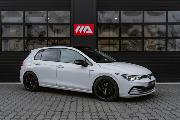 Volkswagen Golf 1.5 eTSI R-Line Business | Panoramadak | ACC | Automaat