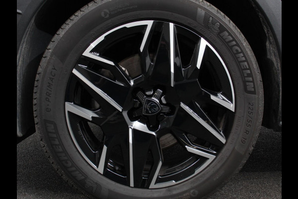 Peugeot 5008 1.2 Hybrid 136pk Allure Automaat | Navigatie | Cruise control | Climate control | LED | Parkeersensoren | Camera | Apple Carplay/ Android Auto | Radio