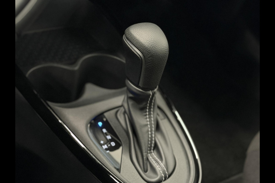 Toyota Aygo X 1.0 VVT-i Automaat Pulse | Navigatie | Apple Carplay/Android Auto | Camera | 17" Lichtmetalen Velgen | Climate Control | Adaptive Cruise Control | Two Tone