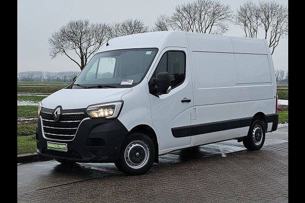 Renault Master T35 2.3 dCi 135 L2H2 airco, navi, pdc, trekhaak