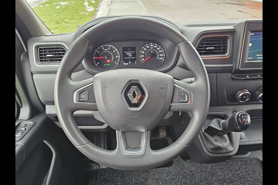 Renault Master T35 2.3 dCi 135 L2H2 airco, navi, pdc, trekhaak