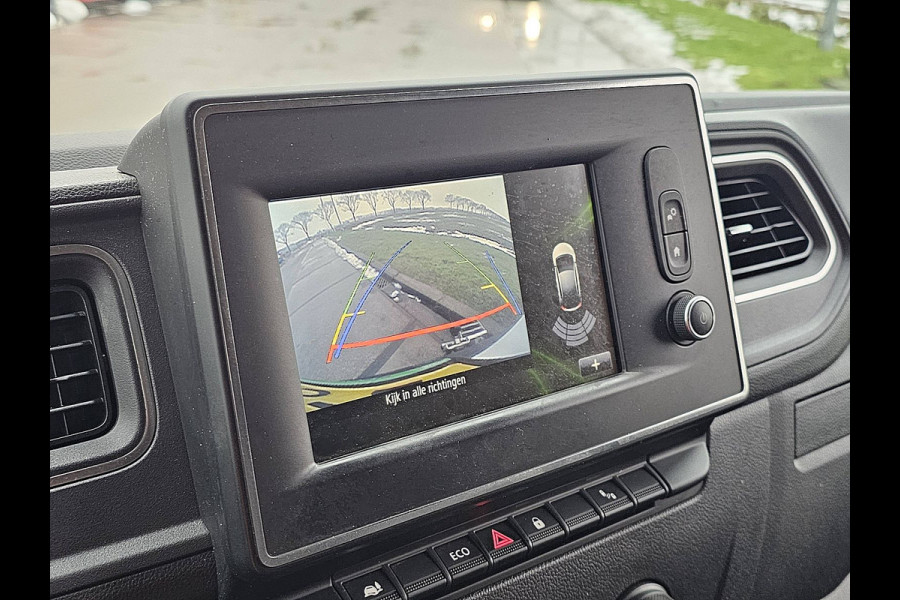 Renault Master T35 2.3 dCi 135 L2H2 airco, navi, pdc, trekhaak