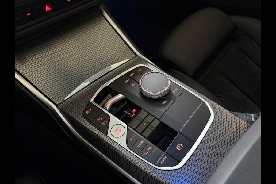 BMW 3-serie 330e M-Sport Pro | Pano | HUD | HK | 19''
