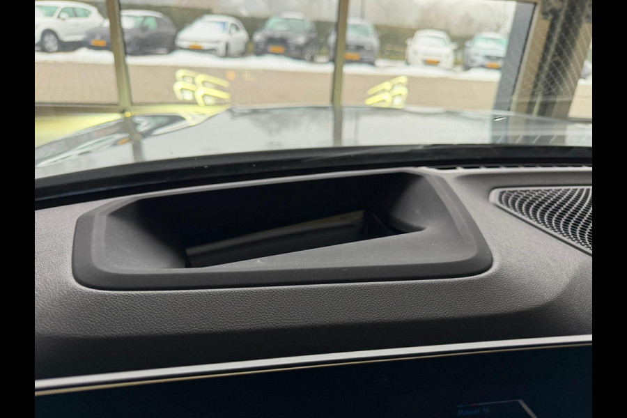 BMW 3-serie 330e M-Sport Pro | Pano | HUD | HK | 19''