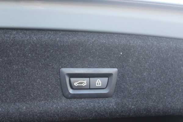 BMW 3-serie 330e M-Sport Pro | Pano | HUD | HK | 19''