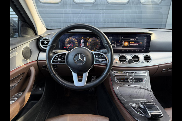 Mercedes-Benz E-Klasse 220 d Business Solution | Widescreen | Sfeerverlichting | Navigatie | Lederen Bekleding | Stoelverwarming |