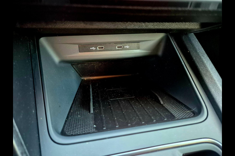 CUPRA Formentor 1.5 TSI Business Edition camera digi dashboard