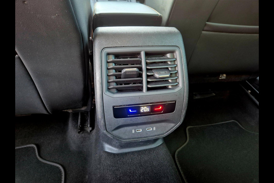 CUPRA Formentor 1.5 TSI Business Edition camera digi dashboard