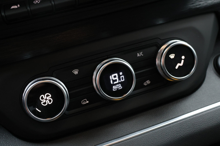 Renault Trafic 2.0 170 PK L2H1 DC | Dubbel Cabine | L+R Schuifdeur | Navigatie | Blind Spot | Camera | CarPlay | Trekhaak | Stoelverwarming | Virtual Cockpit | 5-Zitter | Dubbel cabine | NAP Logisch | NL Auto