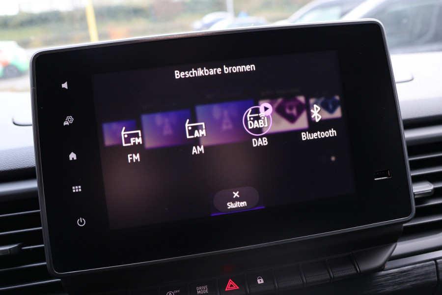 Renault Trafic 2.0 170 PK L2H1 DC | Dubbel Cabine | L+R Schuifdeur | Navigatie | Blind Spot | Camera | CarPlay | Trekhaak | Stoelverwarming | Virtual Cockpit | 5-Zitter | Dubbel cabine | NAP Logisch | NL Auto