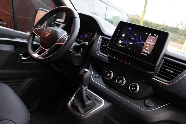 Renault Trafic 2.0 170 PK L2H1 DC | Dubbel Cabine | L+R Schuifdeur | Navigatie | Blind Spot | Camera | CarPlay | Trekhaak | Stoelverwarming | Virtual Cockpit | 5-Zitter | Dubbel cabine | NAP Logisch | NL Auto
