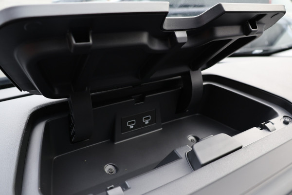 Renault Trafic 2.0 170 PK L2H1 DC | Dubbel Cabine | L+R Schuifdeur | Navigatie | Blind Spot | Camera | CarPlay | Trekhaak | Stoelverwarming | Virtual Cockpit | 5-Zitter | Dubbel cabine | NAP Logisch | NL Auto