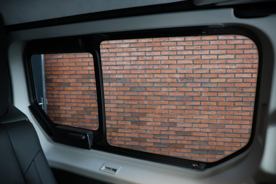 Renault Trafic 2.0 170 PK L2H1 DC | Dubbel Cabine | L+R Schuifdeur | Navigatie | Blind Spot | Camera | CarPlay | Trekhaak | Stoelverwarming | Virtual Cockpit | 5-Zitter | Dubbel cabine | NAP Logisch | NL Auto