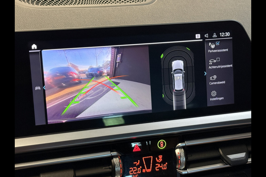 BMW 3 Serie Touring 320e Business Edition Plus | M-Sport | 19''inch | Stoel/stuurverw. | Apple Carplay | Sfeerverlichting