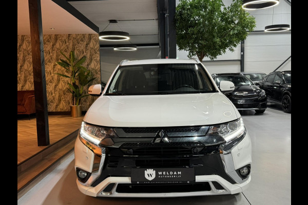 Mitsubishi Outlander 2.4 PHEV Intense Garantie Camera Navi StoelVW LED Cruise Clima Rijklaar