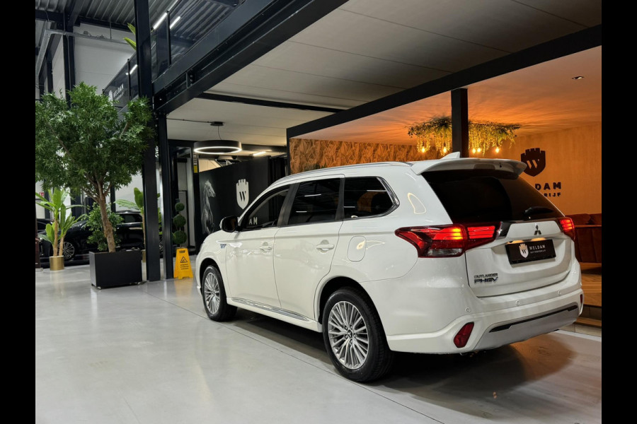 Mitsubishi Outlander 2.4 PHEV Intense Garantie Camera Navi StoelVW LED Cruise Clima Rijklaar