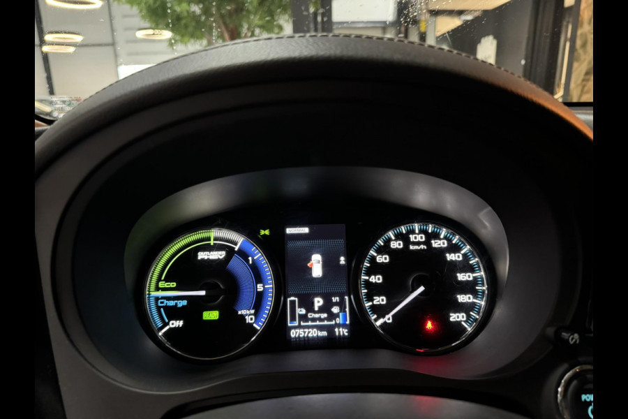 Mitsubishi Outlander 2.4 PHEV Intense Garantie Camera Navi StoelVW LED Cruise Clima Rijklaar