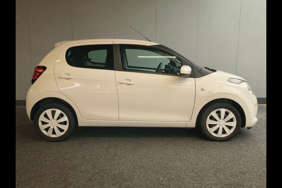 Citroën C1 1.0 VTi Feel Apple/Android Camera uit 2021 Rijklaar + 12 maanden Bovag-garantie Henk Jongen Auto's in Helmond,  al 50 jaar service zoals 't hoort!