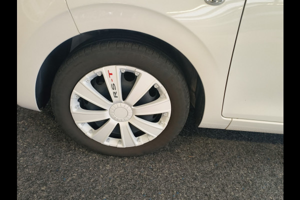 Citroën C1 1.0 VTi Feel Apple/Android Camera uit 2021 Rijklaar + 12 maanden Bovag-garantie Henk Jongen Auto's in Helmond,  al 50 jaar service zoals 't hoort!